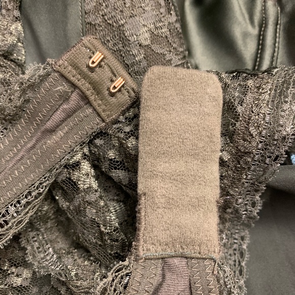 Victoria’s Secret Green Lace Lingerie Bodysuit - Picture 7 of 7